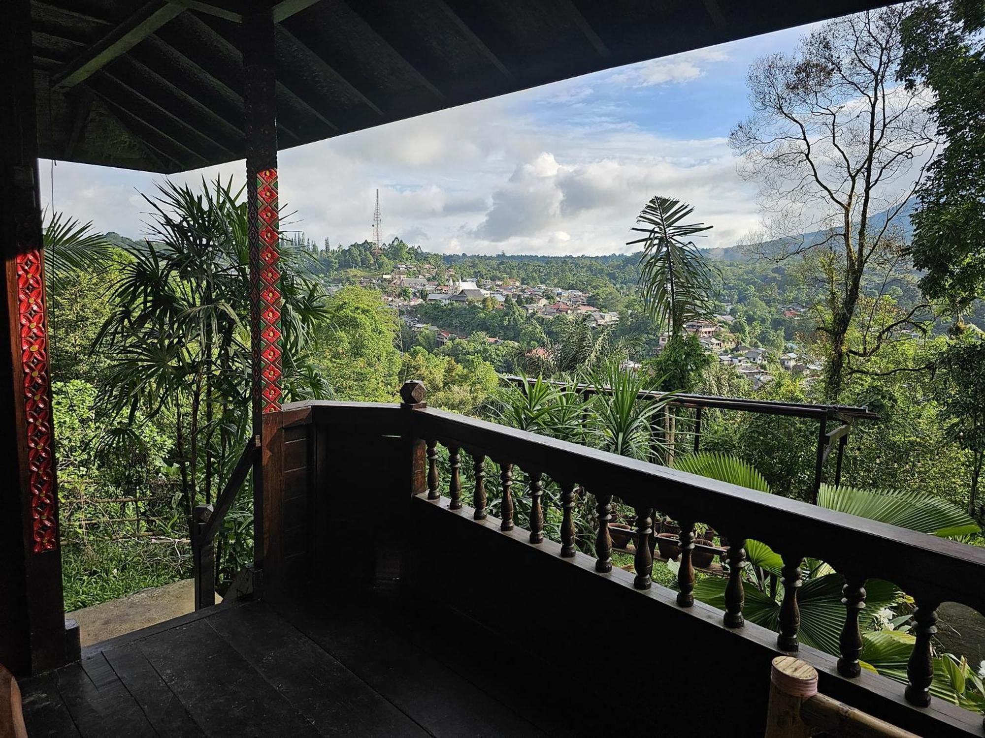 Rimba Eco Resort Tomohon Exterior photo